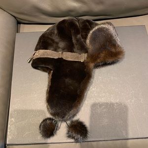 Brown mink ladies hat. Like new condition
